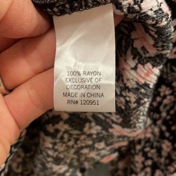 SO Flower Boho Top - Picture 7 of 8